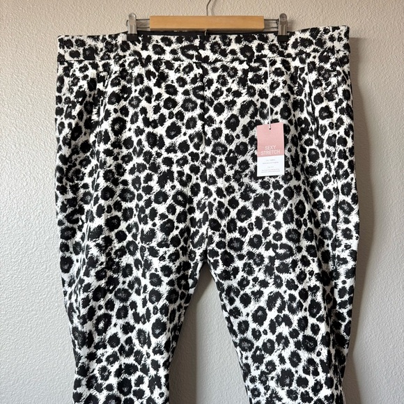 Lane Bryant NWT The Allie Pants - Picture 4 of 11